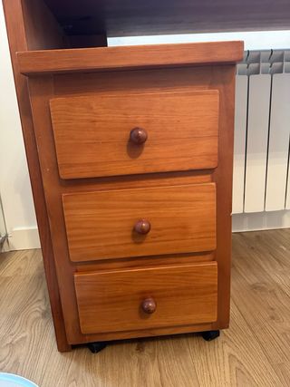 Escritorio madera y mesita 3 cajones