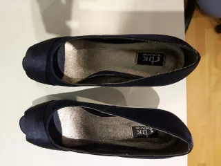 Zapatos de tacón azul marino talla 38