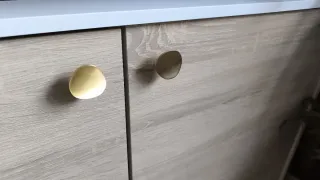 Cómoda salón 3 puertas madera.