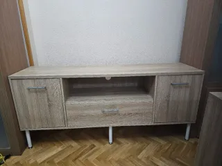 Mueble TV salón/dormitorio madera y metal.