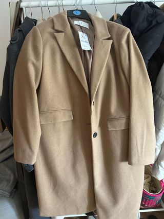 Abrigo camel Stradivarius Talla XL