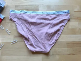 Pack 3 Bragas Calvin Klein  Talla M