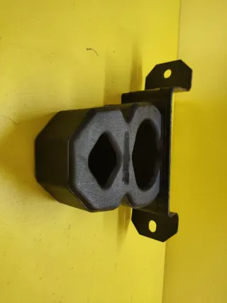 SOPORTE TRASERO BUFFER NISSAN NAVARA PATHFINDER