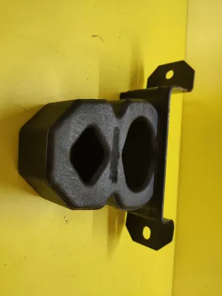 SOPORTE TRASERO BUFFER NISSAN NAVARA PATHFINDER