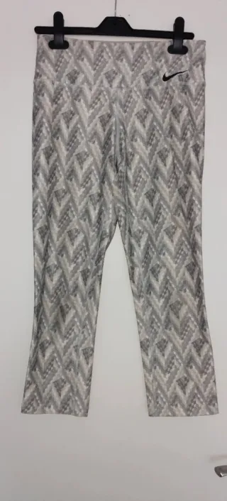 Mallas Nike Power Legend Cropped Gris Talla S