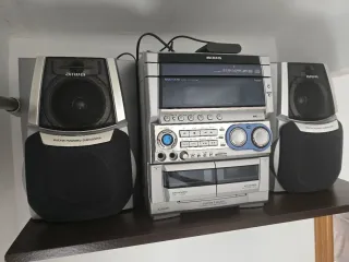 Equipo de Sonido Aiwa NSX-SZ70