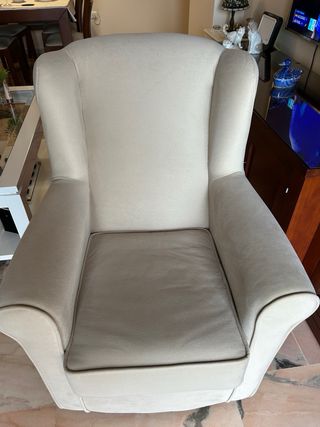 Sillón beige de tela