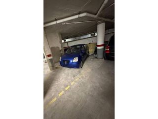 Garaje en venta en Caldes de Montbui