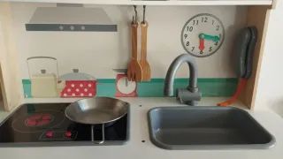 Cocinita de madera infantil