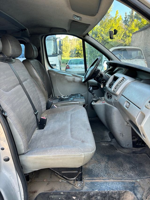 Renault Trafic 2.0 DCI 114 CV 9 PLAZAS