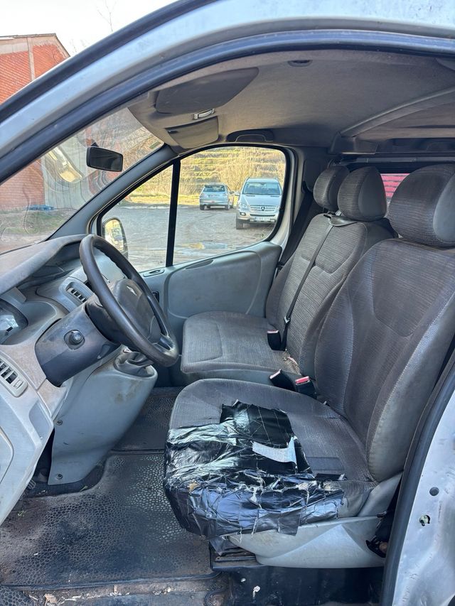 Renault Trafic 2.0 DCI 114 CV 9 PLAZAS