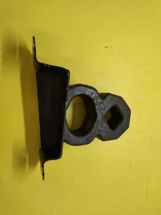 SOPORTE TRASERO BUFFER NISSAN NAVARA PATHFINDER