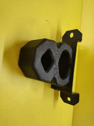 SOPORTE TRASERO BUFFER NISSAN NAVARA PATHFINDER