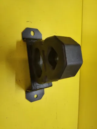 SOPORTE TRASERO BUFFER NISSAN NAVARA PATHFINDER