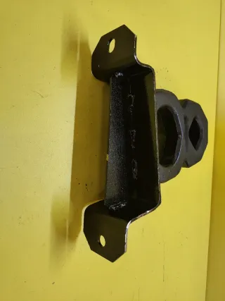 SOPORTE TRASERO BUFFER NISSAN NAVARA PATHFINDER