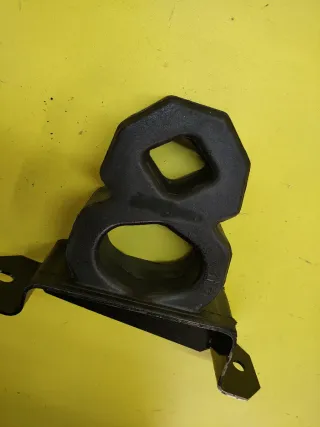 SOPORTE TRASERO BUFFER NISSAN NAVARA PATHFINDER