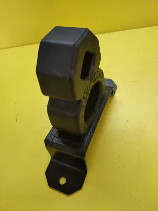 SOPORTE TRASERO BUFFER NISSAN NAVARA PATHFINDER