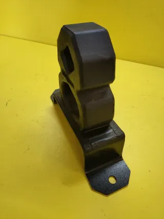 SOPORTE TRASERO BUFFER NISSAN NAVARA PATHFINDER