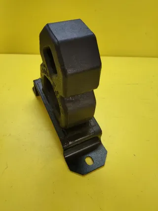 SOPORTE TRASERO BUFFER NISSAN NAVARA PATHFINDER