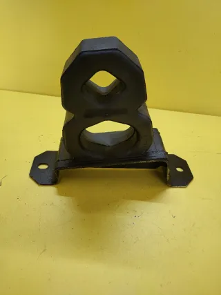 SOPORTE TRASERO BUFFER NISSAN NAVARA PATHFINDER