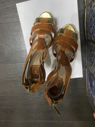 Sandalias Dior Piel T.39 Camel y Dorado