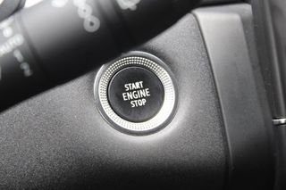 Renault Captur 100T 90CV SPIRIT (MITSUBISHI	ASX)