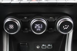 Renault Captur 100T 90CV SPIRIT (MITSUBISHI	ASX)