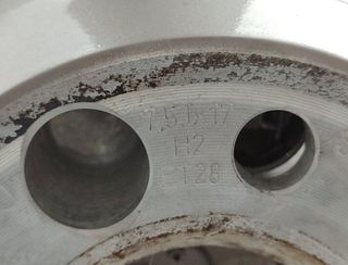 1943227 8t0601025b llanta audi a5 coupe (8t) 2.7