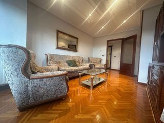 Piso en venta en Ciudad Naranco en Oviedo