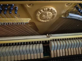Piano Vertical Yamaha U1H