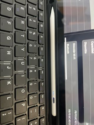 iPad 10ª Gen Plata + Teclado + Pencil