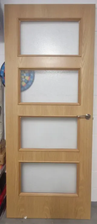 Puerta madera maciza