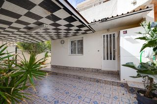 Casa pareada en venta en Campos de Golf - Villa Martin - Los Dolses en Orihuela