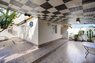 Casa pareada en venta en Campos de Golf - Villa Martin - Los Dolses en Orihuela