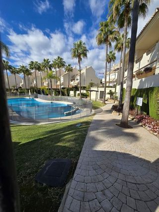 Casa adosada en venta en Elviria en Marbella