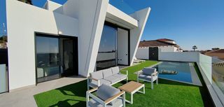 Casa en venta en Nueva Torrevieja - Aguas Nuevas en Torrevieja