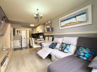 Piso en venta en Ares