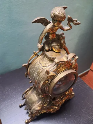 Reloj Antiguo Estilo Barroco