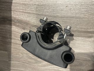 Portabebés Hamax Smiley rojo y gris