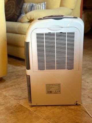 Deshumidificador Trotec Blanco y Gris