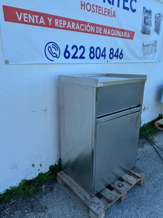 Cubo de basura de acero inox