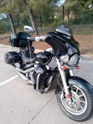 Suzuki Intruder C1800R Negra