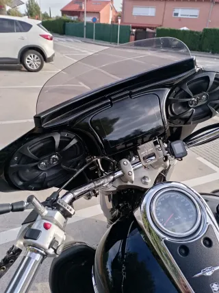 Suzuki Intruder C1800R Negra