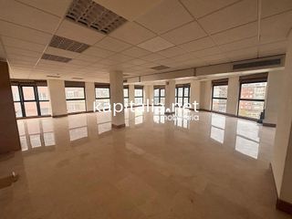 Oficina en alquiler en Alcoy/Alcoi