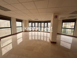 Oficina en alquiler en Alcoy/Alcoi