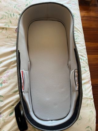 Capazo Bugaboo Bee 6 + Adaptadores