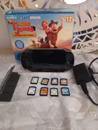 Sony PS Vita Black + 8 Giochi