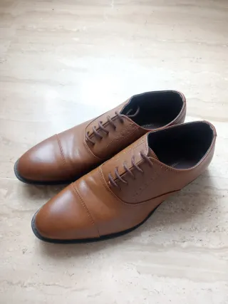 Zapatos de vestir marrones
