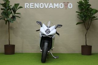MV Agusta F3 675 Blanca