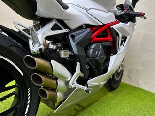 MV Agusta F3 675 Blanca